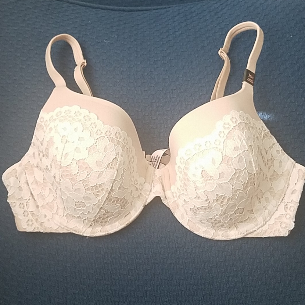 Victoria's Secret Body by Victoria Lined Bra